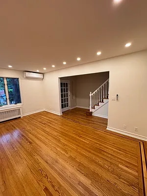 Photo - 99-39-99-65 65th Ave