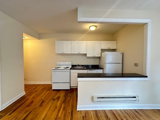 Photo - 503 W Aldine Ave Unit J00W