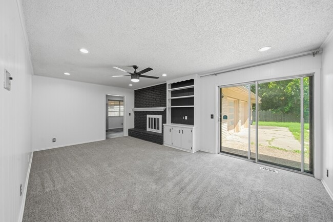 Photo - 5811 E 61st Pl