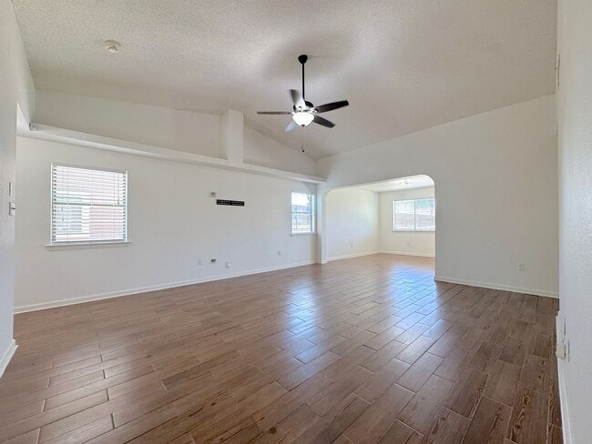 Photo - East El Paso 3bed/2bath Refrig A/C & Synthetic Lawn!
