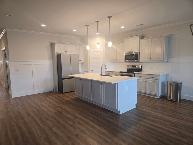 Photo - FOR RENT in MIDLAND! Available Now!