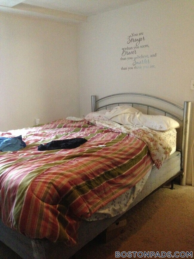 Photo - 24 St Cyprians Pl Unit 1R