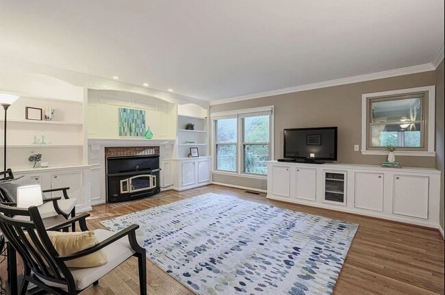 Photo - 11880 Nathanshill Ln