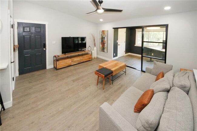 Photo - 1468 Briarwood Rd NE Unidad 515