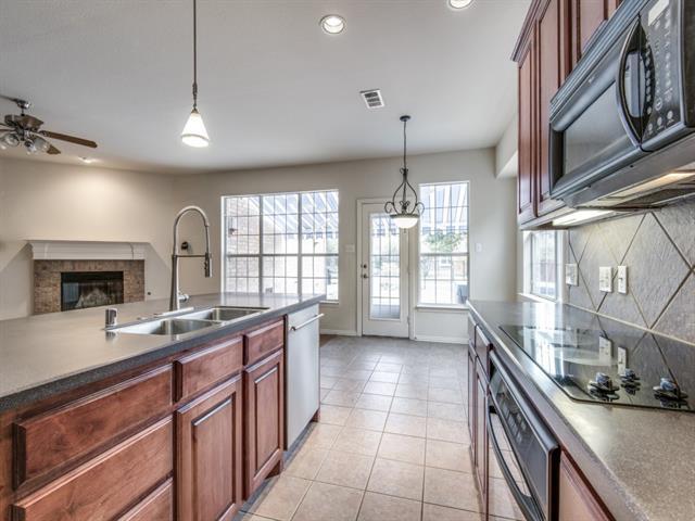 Photo - 11699 Kingsville Dr