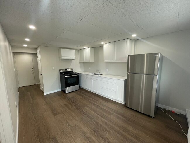 Photo - Pillette Court Apartments