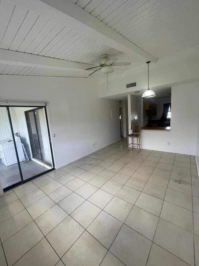 Photo - 496 Glenwood Dr