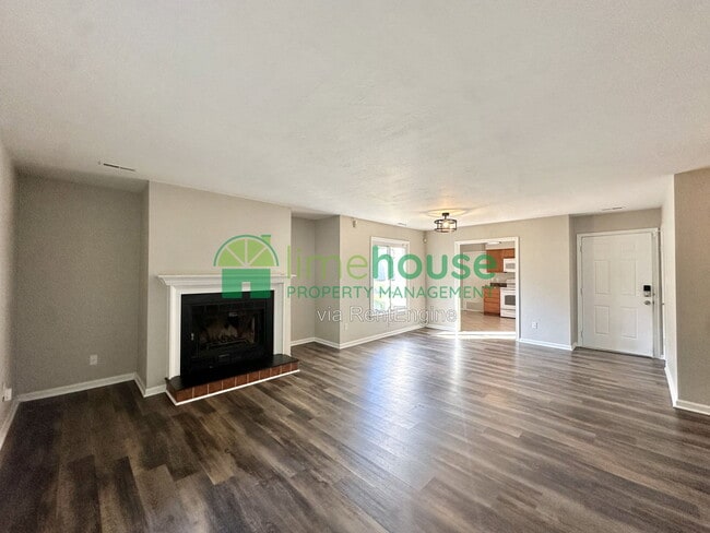 5421 Heatherton Ct