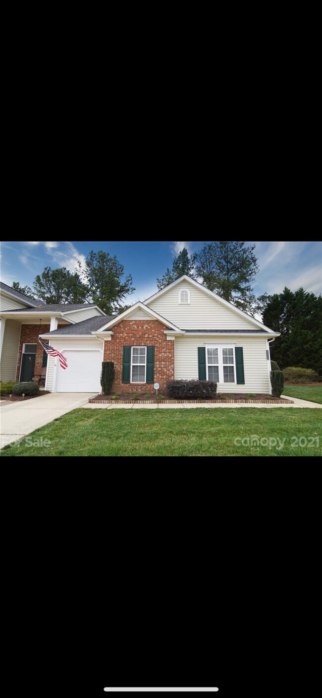 Photo - 8844 Treyburn Dr