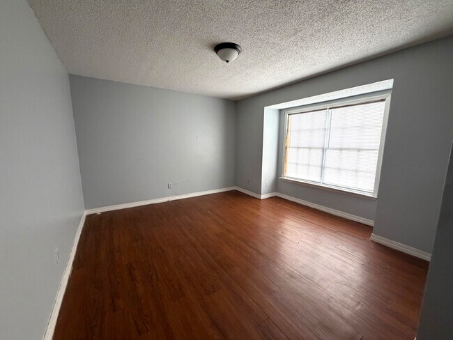 222 Marigny Cir