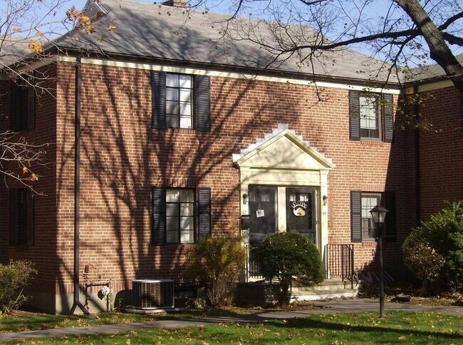 Photo - 42 Pierce Rd Townhome