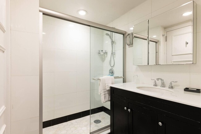 Photo - 119 W 57th St Unidad ID408771P