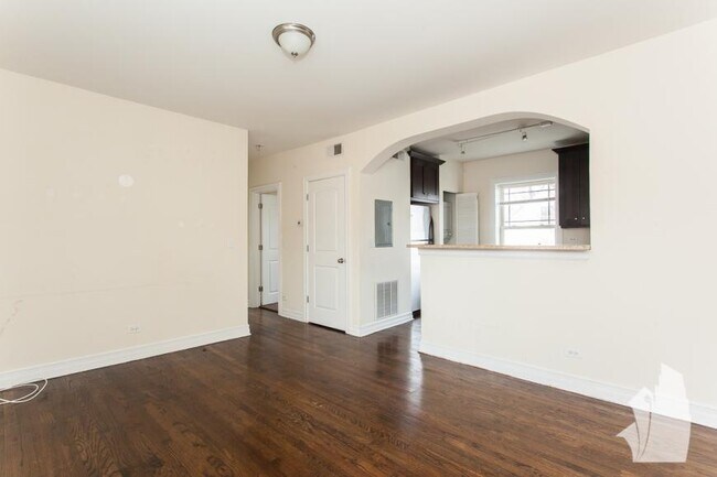 2 bedroom in Chicago IL 60613 - 2 bedroom in Chicago IL 60613 Rental