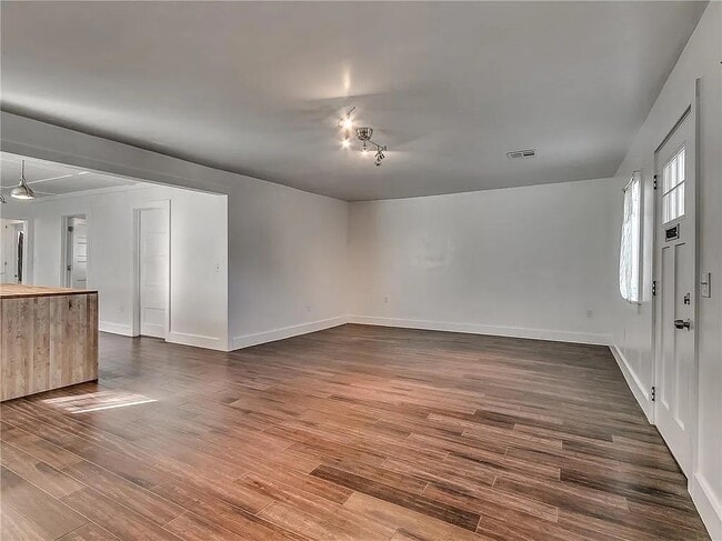 Photo - 1820 NW 37th St