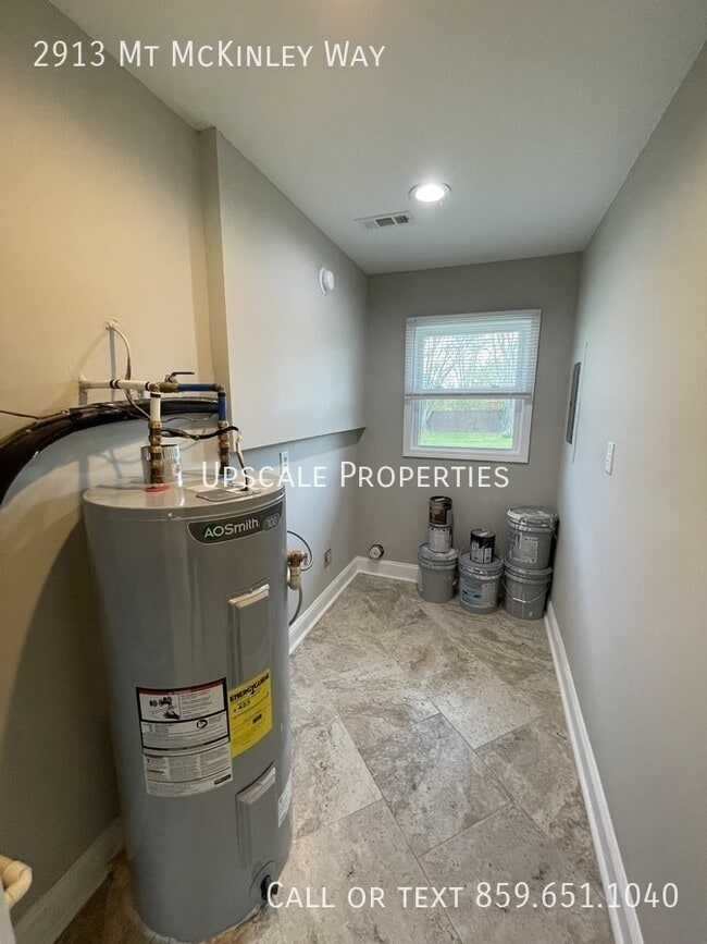 Photo - 2913 Mt McKinley Way