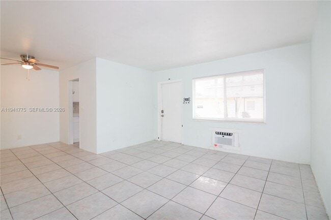 Photo - 712 NE 8th St Unit 202