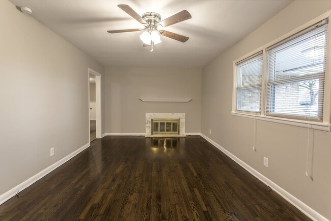Photo - Gorgeous 3 Bedroom Home located near the new HYVEE!