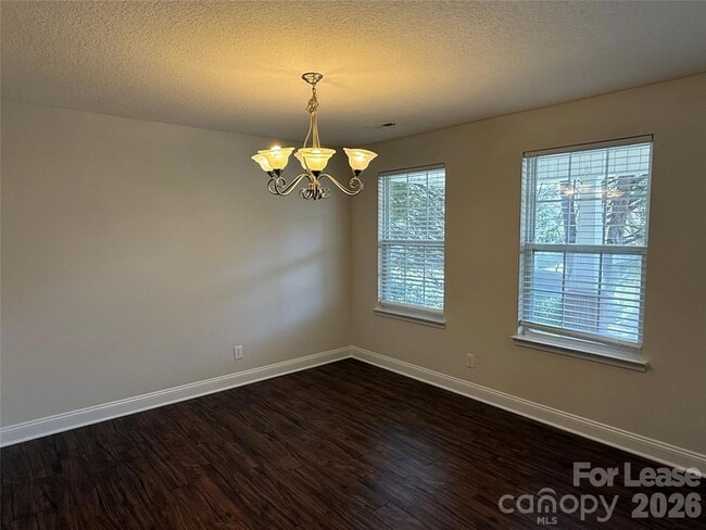 Photo - 7516 April Mist Trail