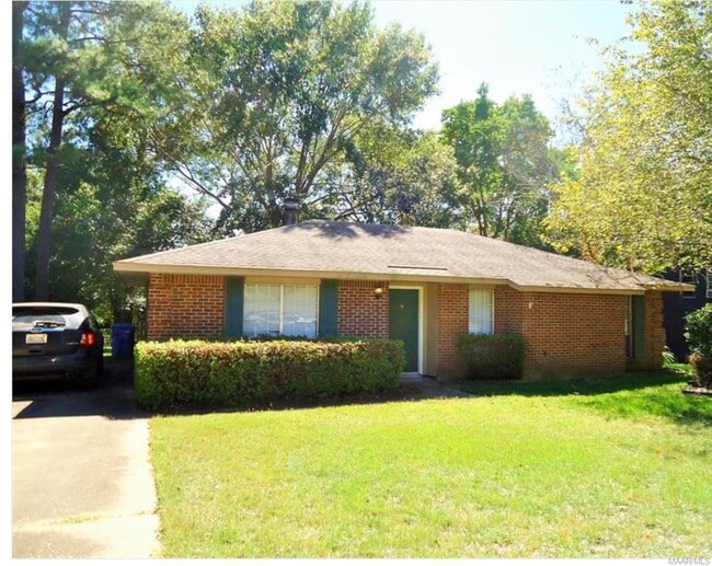 Building Photo - 259 Clubview Dr Rental