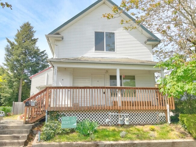 Building Photo - ANDRT01 Unit A