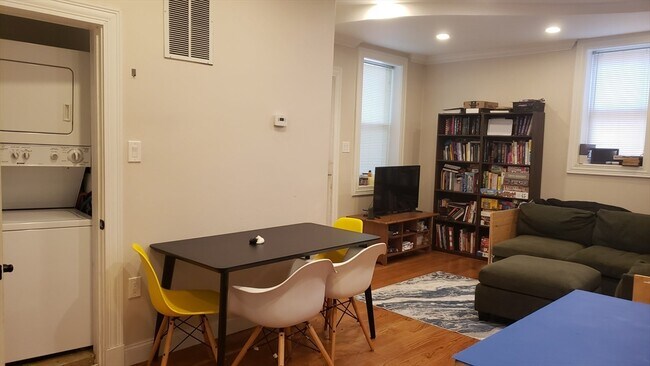 Photo - 225 South St Unit 2