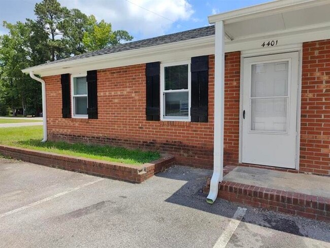 Photo - 4401 Layola Ave