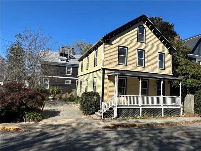 Photo - 26 Calvert St