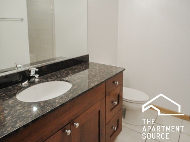 Photo - 3338 N Sheffield Ave Unidad 3