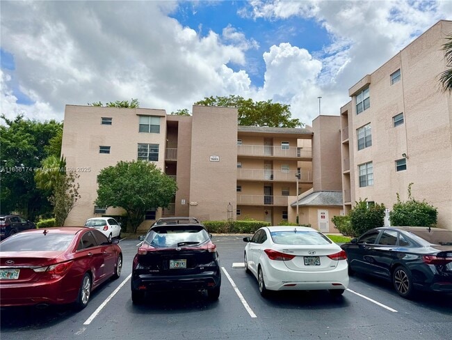 Building Photo - 9495 Evergreen Pl Unit 101 Rental