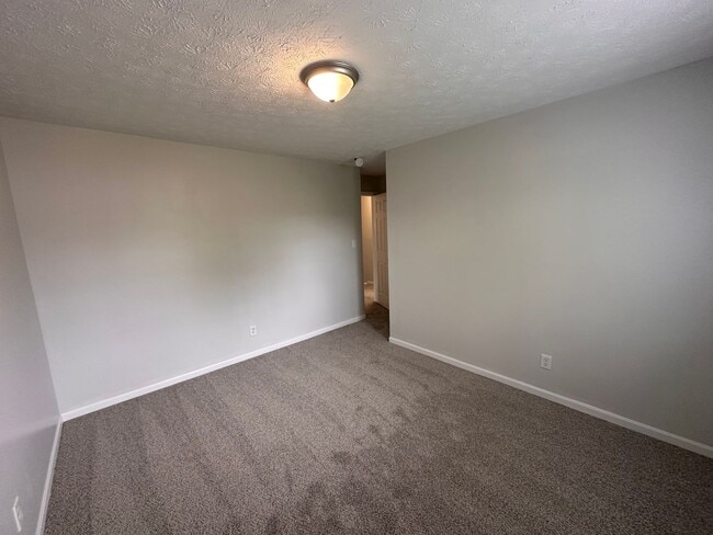 Photo - Beautiful 3 bed (Possibly 4 bed) with 2.5 baths Home located in Warren Township