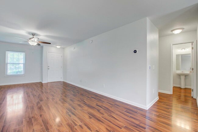 Photo - 138 Thistle Rd