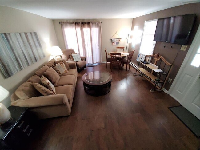 Photo - 9720 Winchester Ave