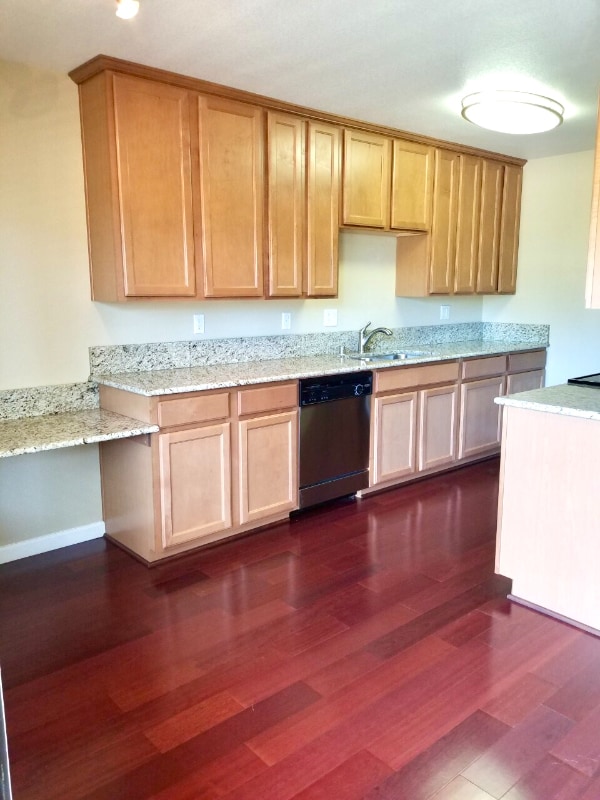 Photo - 300 Glenwood Cir Condo Unit 184