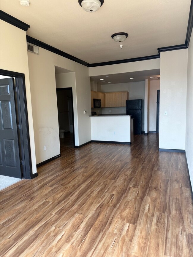 Building Photo - 1300 Market St Unit 206
