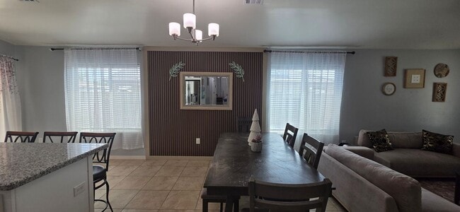 Photo - 624 S Vaughn Ave