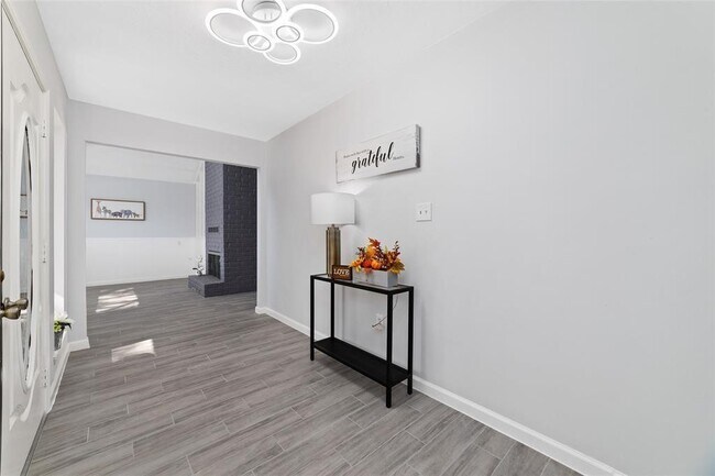 Photo - 22122 Woodrose Dr