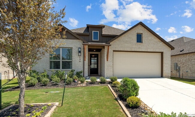 Building Photo - "Charming 4-Bed, 3-Bath Home in Castrovill...