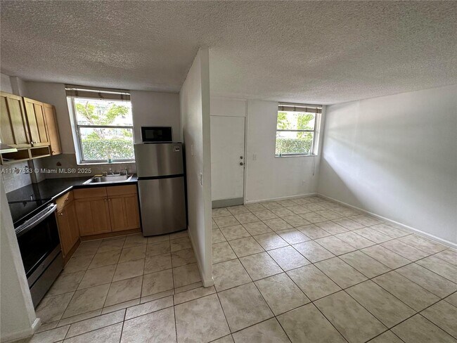 Photo - 1801 S Treasure Dr Unit 102