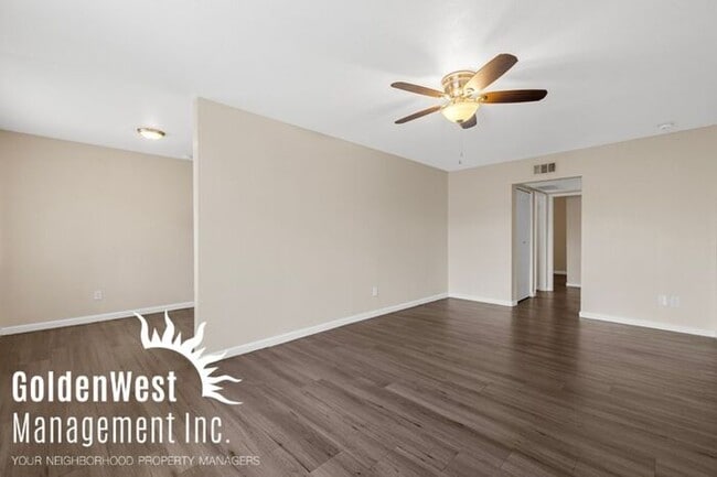 Building Photo - Charming 2Bdm 2Ba Single-Level Apartment in Phoenix – Move In Special!