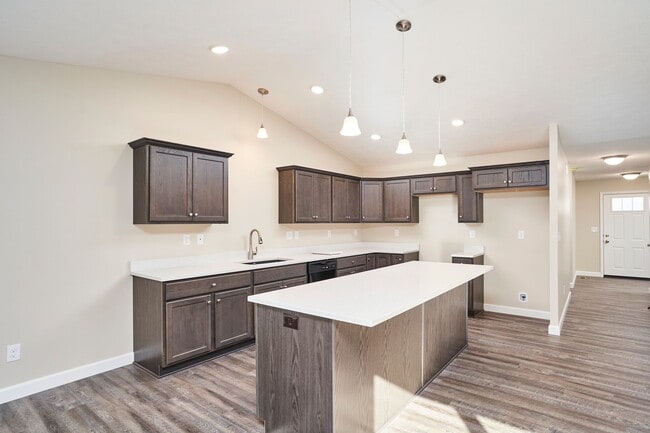 5048 Catawba Pl Ln