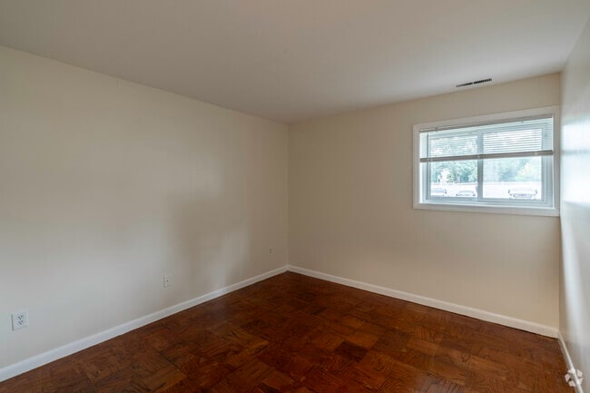 Unit 197T7 2BR 1BA: Second Bedroom