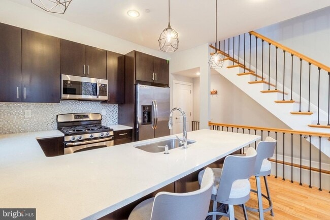 Photo - Three Bedroom Graduate Hospital Apartment