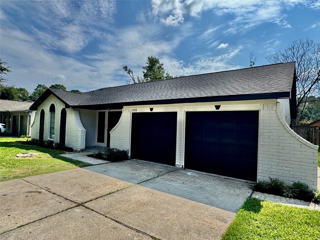 Photo - 15218 Falcon Ridge Dr