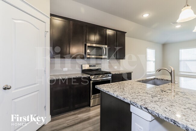 9017 Zubia Ln