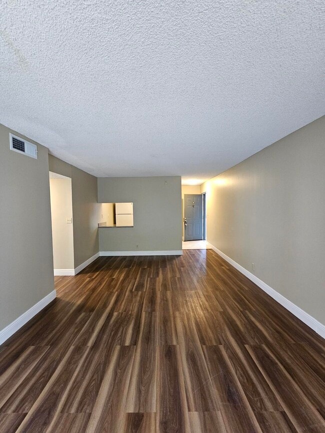 Building Photo - 2000 N Congress Ave Unit 207