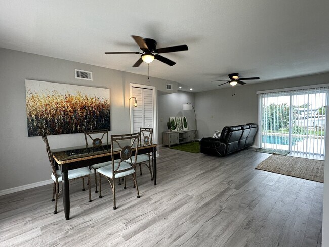 Photo - "Elegant 3-Bed Waterfront pool Home"