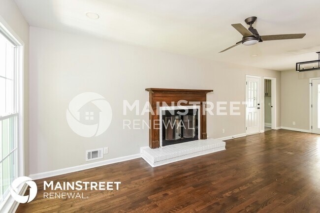 Photo - 2730 Cedarbrook Dr