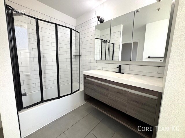 Photo - 320 W 7th St Unidad 504