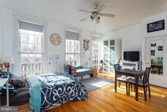 Photo - 711 Walnut St