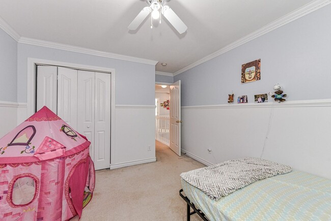 Photo - Great House in Southampton Commons! (Lawnc...